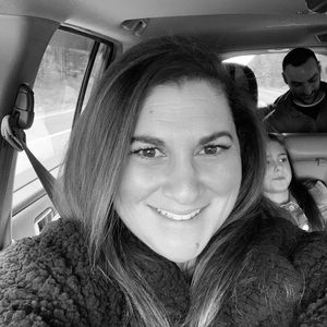 Meet your Posher, Alyson